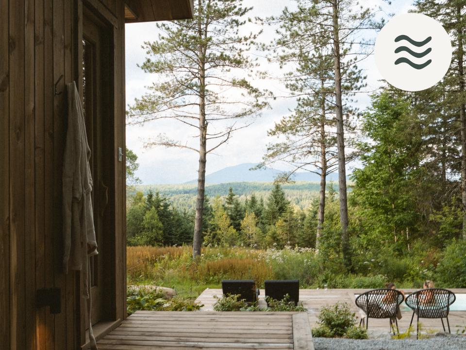 Spa sauna en nature vue mont HAM sejour bien etre estrie 1